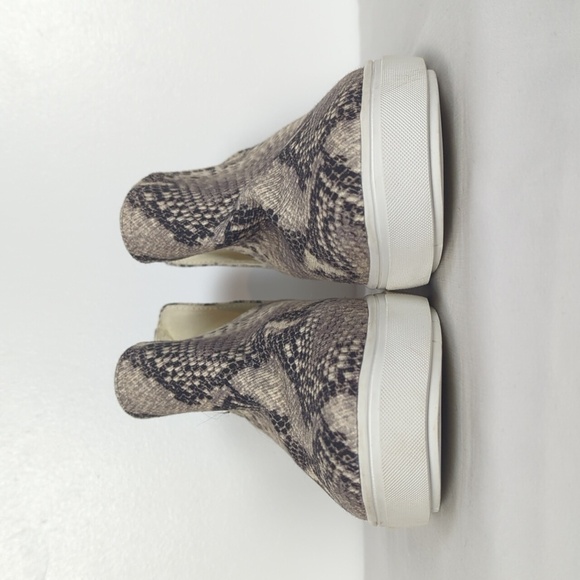 Steven New York Snake Print Canares Sneaker - Picture 4 of 9
